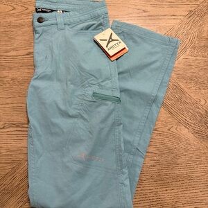 Arctix Women’s Hiking Pants New is Size 2